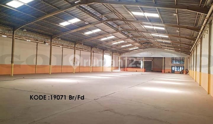 Gudang Disewa Ujung Menteng, Luas 18x51,50 Meter, Kode 19071 Bn fd