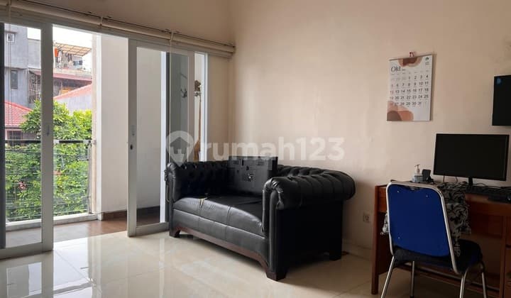 House for Sale in Sunter, Area 7.5x18 Meters, Code: 21420 Bn/Si