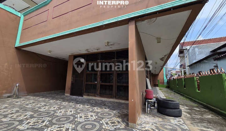 Rumah Hook Besar 2 Lantai Disewakan Ks Tubun Slipi - Luas 320M2