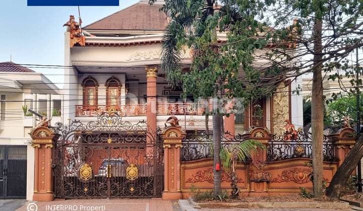 Ready-to-Occupy House in Puri Indah, West Jakarta Strategic Location