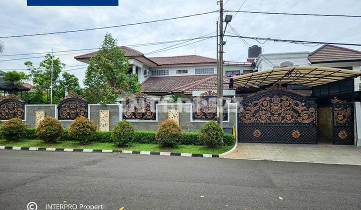 Rumah Mewah Hook Siap Huni di Taman Alfa Indah Jakarta Barat