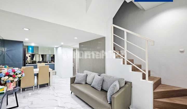 Rumah Full Furnished Like New Mewah Mega Kebon Jeruk Joglo