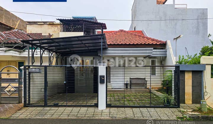 Rumah 1,5 Lantai Permata Buana Hadap Utara Siap Huni - LT 144m2