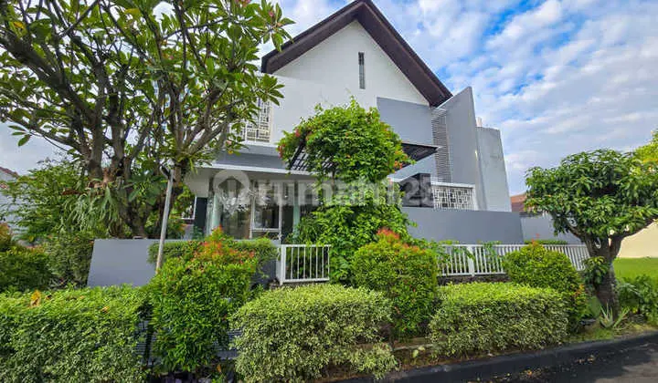 Rumah Mewah Hook 3 Lantai Dijual Permata Buana Siap Huni - 238m2