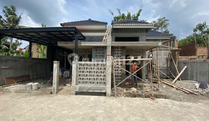 Cuma 4 Menit ke Pasar Godean! Rumah Strategis Harga Nego