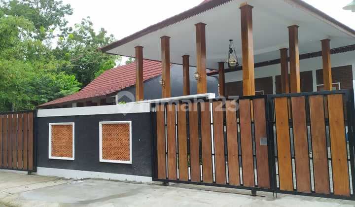 Ada Kolam Renang! Hunian Joglo Suasana Asri Khas Prambanan