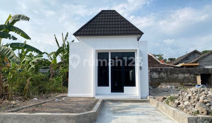 Rumah Baru Harga 200 Jutaan di Utara Prambanan - Desain Limasan Modern