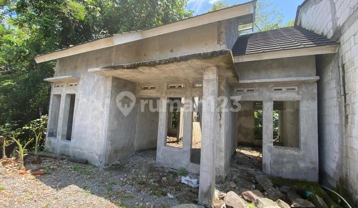 Rumah Proses Bangun Harga 450 Juta di Timur Pasar Gentan Sleman
