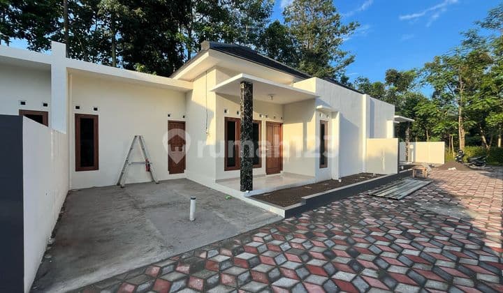 New Classic Modern Residence in Cluster Near Pasar Cebongan Sleman - Price 750 Million Negotiable