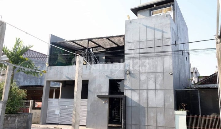 Rumah 3lantai Ruang Produksi Dlm Ringroud Sewon ******** , Bantul