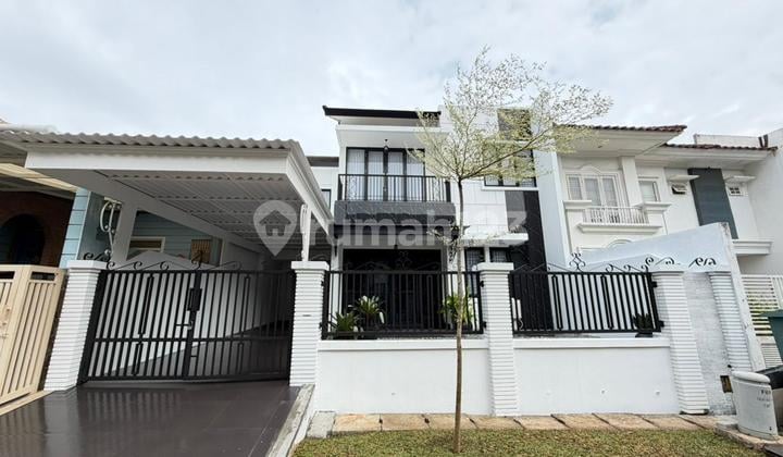 Rumah Full Furnished Siap Huni dengan Row Jalan Besar di Puspita Loka BSD City