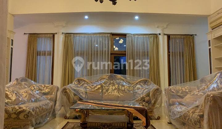Harga di bawah NJOP Rumah Hook Furnished di Pondok Indah