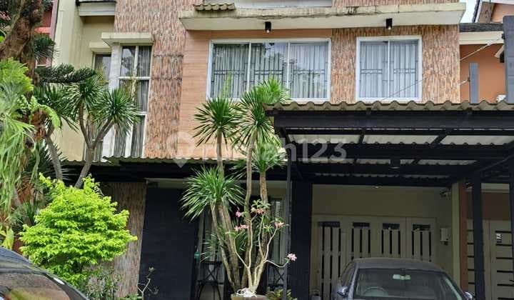 Jual Cepat Rumah Asri Nyaman 2 Lantai Semi Furnished di BSD Delatinos