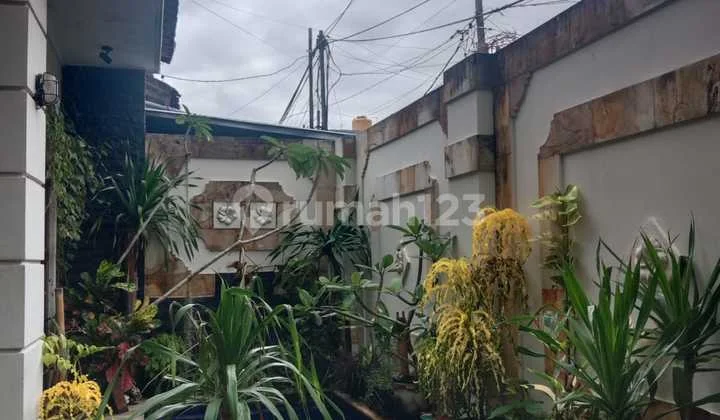 Dijual Segera Rumah Semi Villa di Balangan