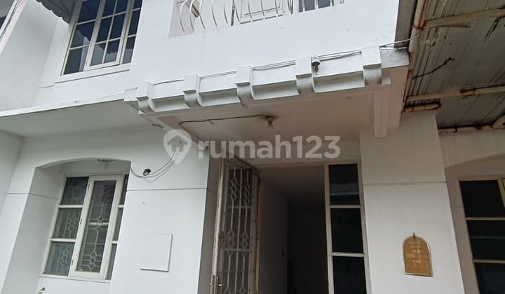 Murah Rumah Dijual di Puri Media