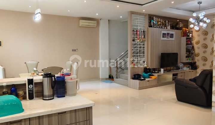 Jual Rumah Jembatan Lima Bagus 4 Lantai