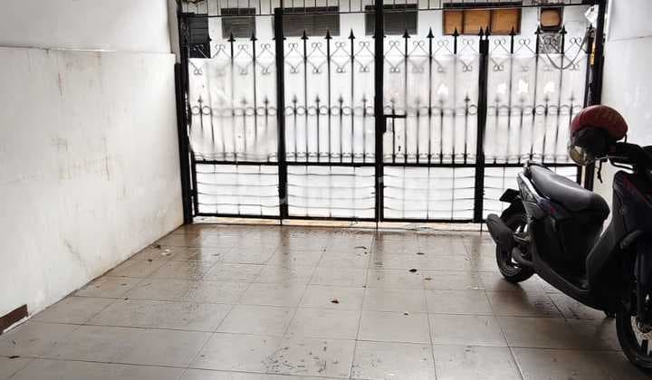 Di Sewa Ruko Glodok Uk.4x16m