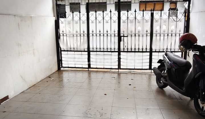 Di Sewa Ruko Glodok Uk.4x16m