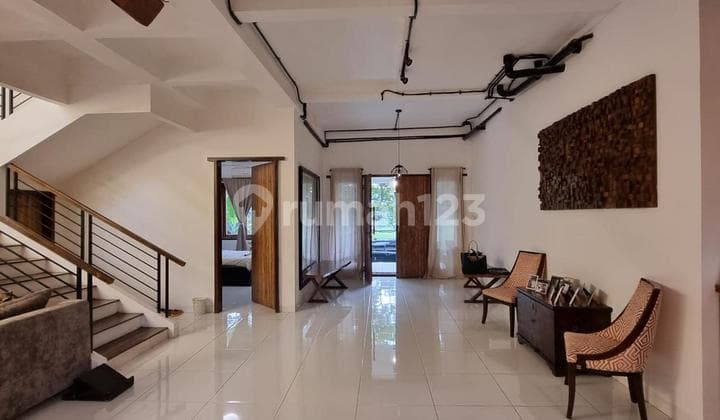 Rumah Cantik di Perumahan Asri Bsd City - Lingkungan Nyaman