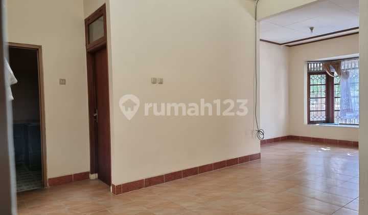 Termurah di Bintaro Jaya! Rumah Siap Huni di Bintaro Sektor 5 - Dekat Mall dan Stasiun!