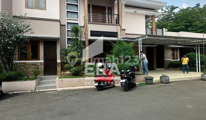 RUMAH DIJUAL DALAM TOWNHOUSE MEWAH DEKAT TOLL JORR, DI KEBAGUSAN JAKARTA SELATAN