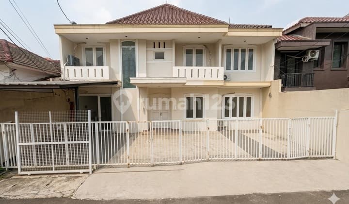 Rumah Dibawah Harga Pasar, Lokasi Super Strategis di Kemang Jakarta Selatan