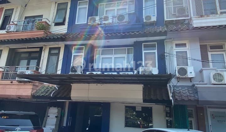 Ruko bagus rapih siap huni di GreenVille Maisonette, 0010 Erw