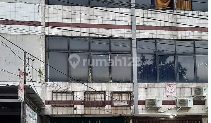 Ruko Siap Pakai Lokasi di Daerah Kebayoran Lama, Kode 0002 Joh