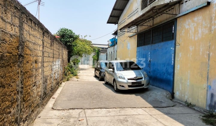 Ready-to-Use Warehouse Location in Prepedan Dalam, Code 0049 Wir