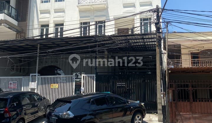 Ruko Siap Pakai Bagus Strategis di Muara Karang, Kode 0030 Erw