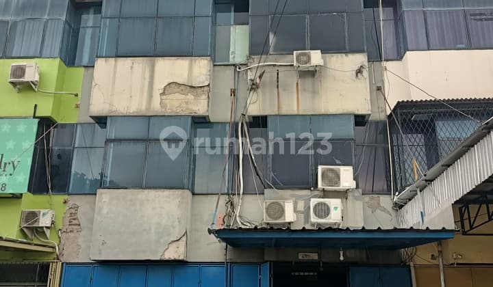 Ruko Siap Pakai Strategis di Peta Barat, Kode 0028 Chrhen