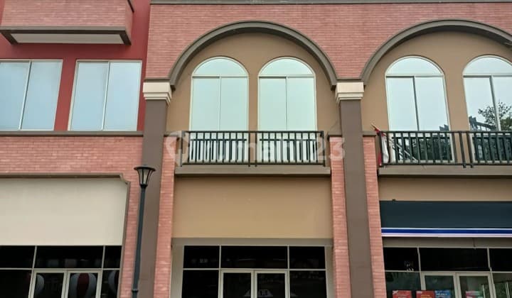 Ruko siap huni bagus rapih lokasi strategis di PIK 2, 0085 ChrJon