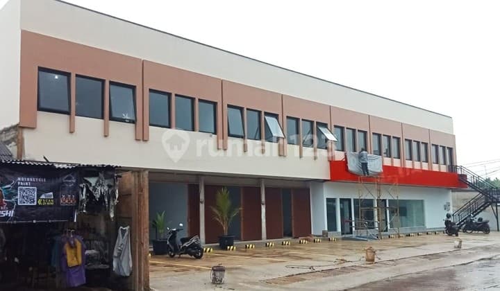 Good Neat Ready-to-Use 2-Story Shophouse in Bantar Gebang, 0041 Agu