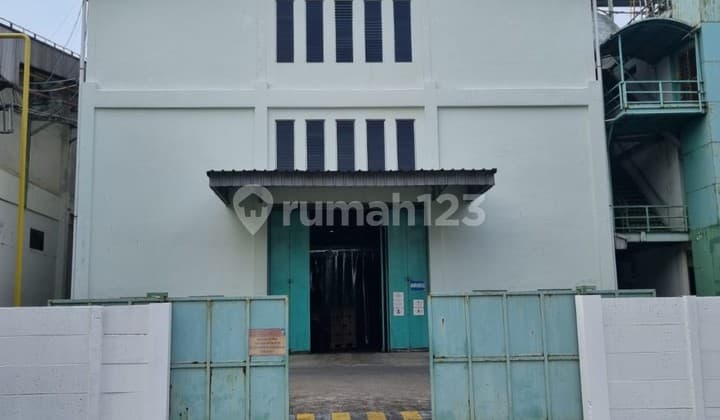 Gudang kondisi bagus siap pakai di Semanan Kalideres, 0008 Hos