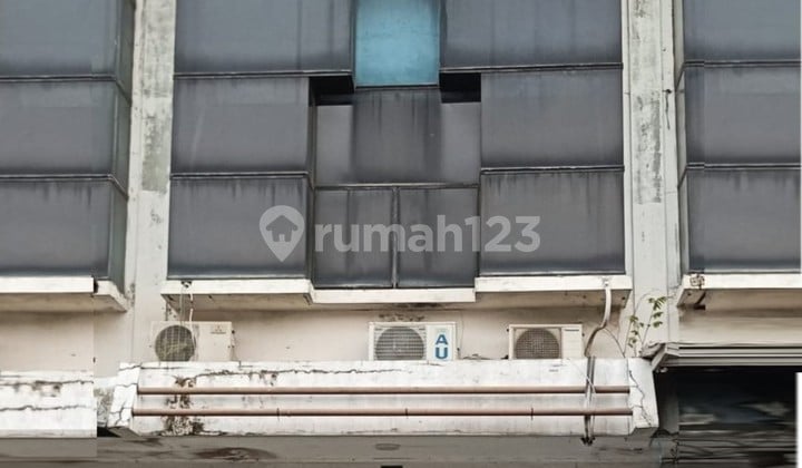 Ruko siap pakai lokasi strategis di Duta Garden, 0074 Dad