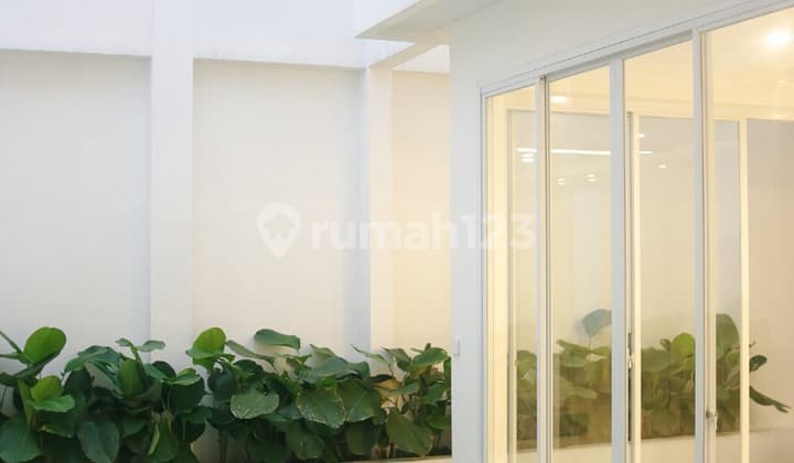Rumah Baru Swimming Pool,siap Huni,harga Murah,view Gunung,sertifikat