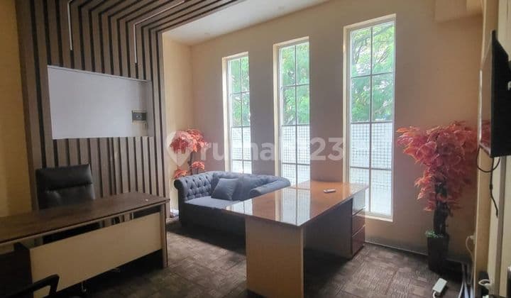 Ruko Full-Furnished Strategis di Cibubur Country Boulevard - SHM