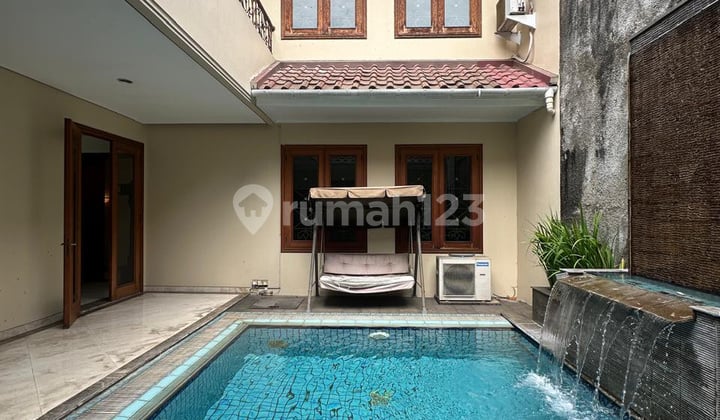 Rumah Mewah Siap Huni, Melawai di Kebayoran Baru