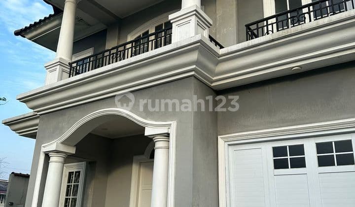 Rumah Mewah Semi-Furnished LT 276 di Legenda Wisata Cibubur - SHM