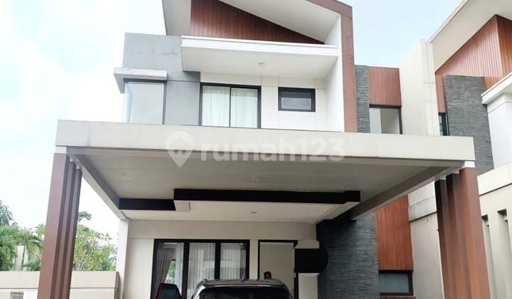 2-Storey House Hook Position Exclusive Podomoro Golf View Cibubur