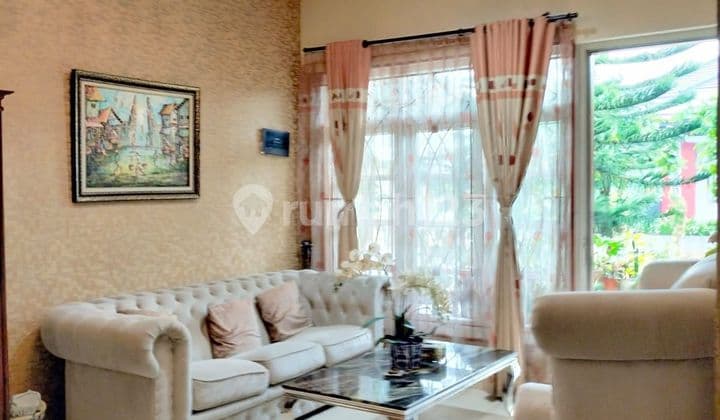 Rumah 2 Lantai Interior Mewah Posisi Hook, Cibubur Country - SHM