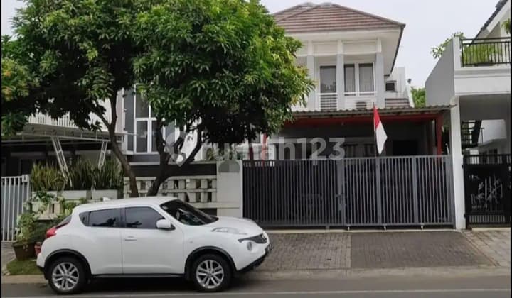 Jual Rumah Bagus SHM - Sertifikat Hak Milik di Boulevard, Kota Wisata