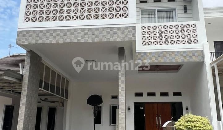 Rumah Modern Minimalis 2 LT Strategis, The Address Cibubur - SHM