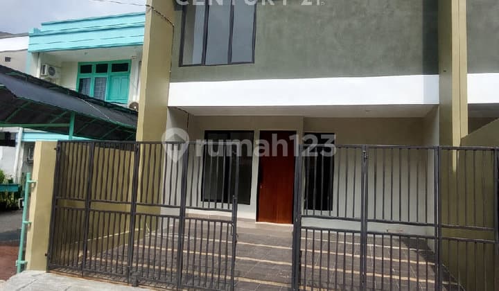 Rumah 3 Lantai Baru Kelapa Gading LT 74M² LB 155M² SHM 4 KT 5Km