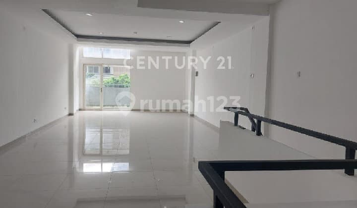 Disewakan Ruko 4.5lantai Lokasi Thamrin Cocok Buat Office.