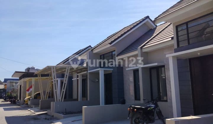 Dijual Rumah Lokasi Strategis Harga 500 Jutaan Di Surabaya