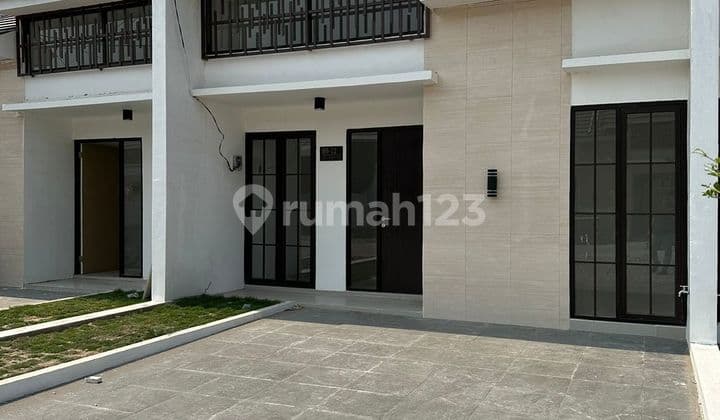 Dijual Rumah Konsep Villa Mewah Dekat Bandara Juanda Sidoarjo
