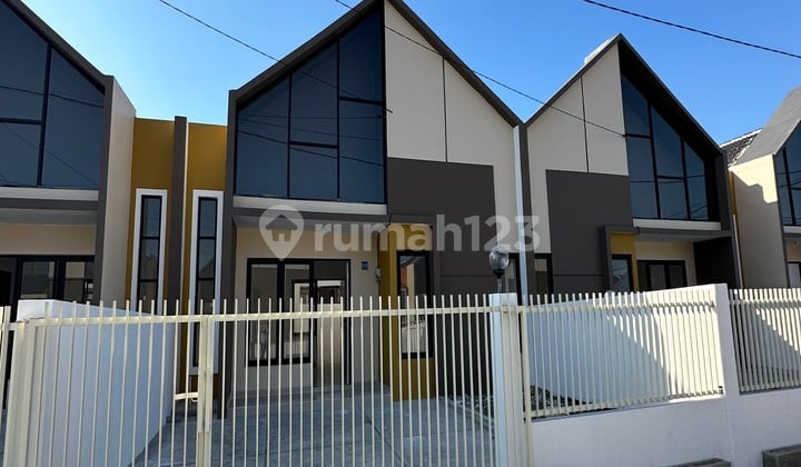 Rumah Siap Huni 5 Menit Ke Jl Raya Merr Pintu Toll Tambak Sumur Rumah