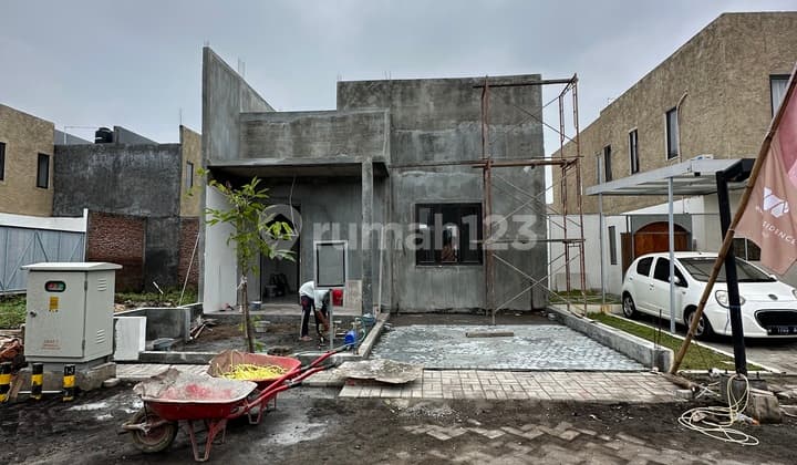 Rumah 1 Lantai Konsep Terbuka Di Tengah Disukodono Sidoarjo Kota