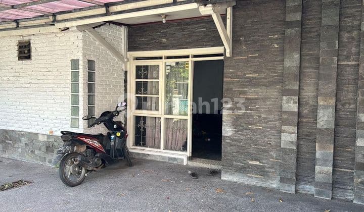 Rumah Tinggal di Jalam Jupiter, Metro - Bandung